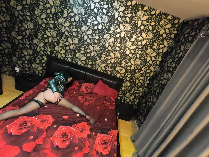 Live sex webcam photo for MilfyCalla #6180105