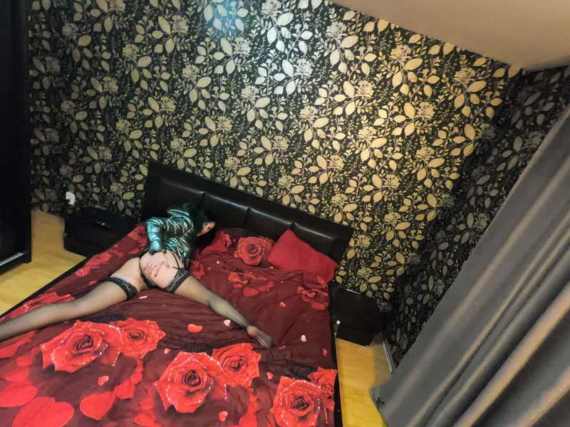 Live sex webcam photo for MilfyCalla #6180107