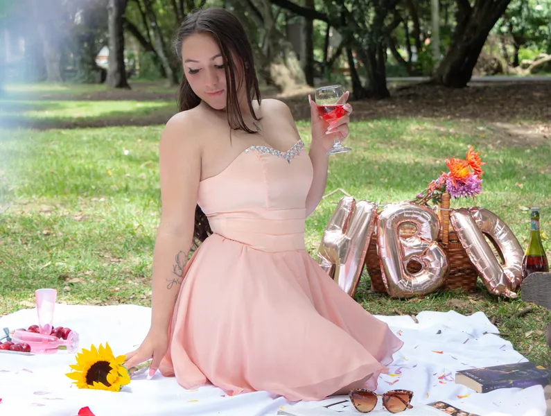 Live sex webcam photo for Abbyprincess19 #6198500