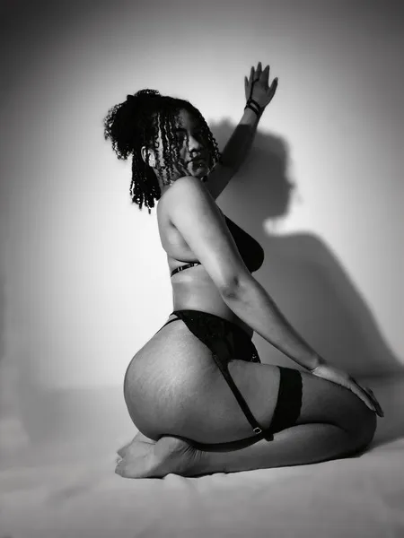 Live sex webcam photo for CandyBron #6056816