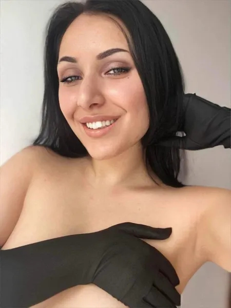 Live sex webcam photo for LexyClaire #6077403