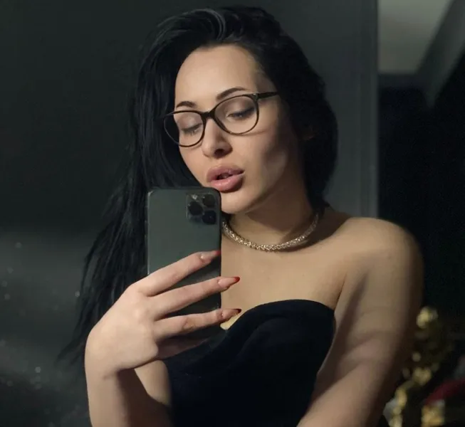 Live sex webcam photo for LexyClaire #6077400