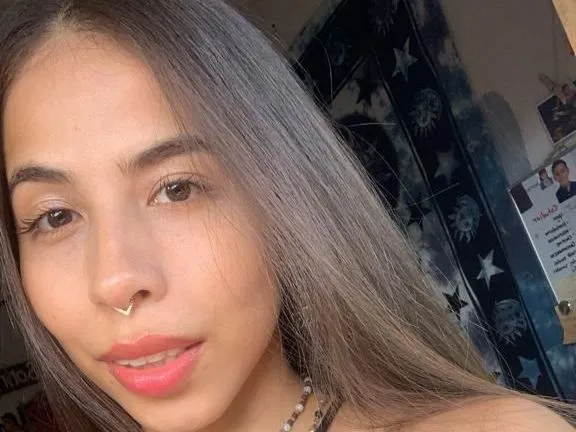 Live sex webcam photo for AuraRavi #5842650