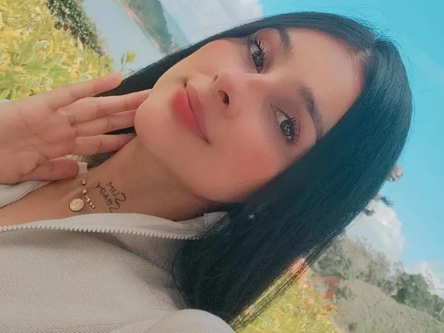 Live sex webcam photo for ZoeThompson91 #5936176