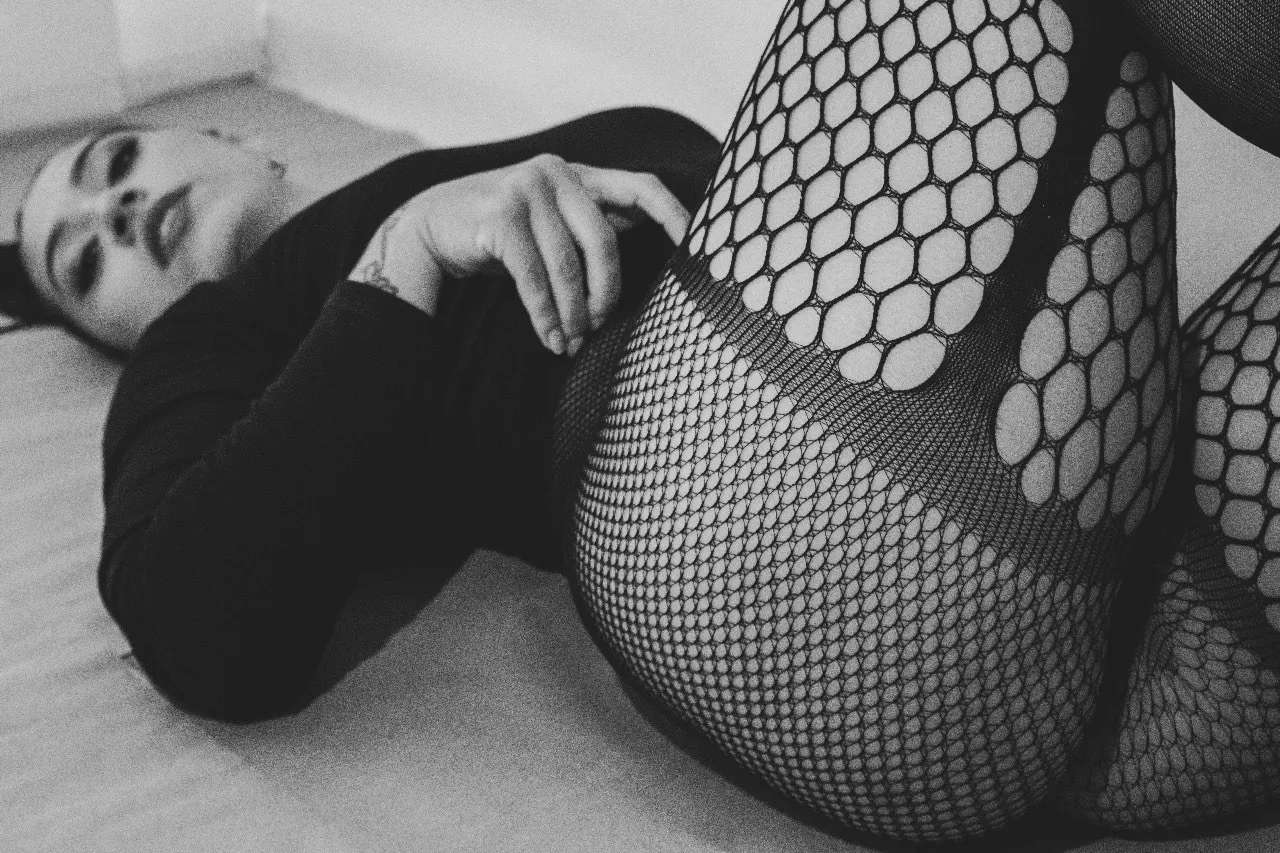 Live sex webcam photo for ZhoeKiss #7950533