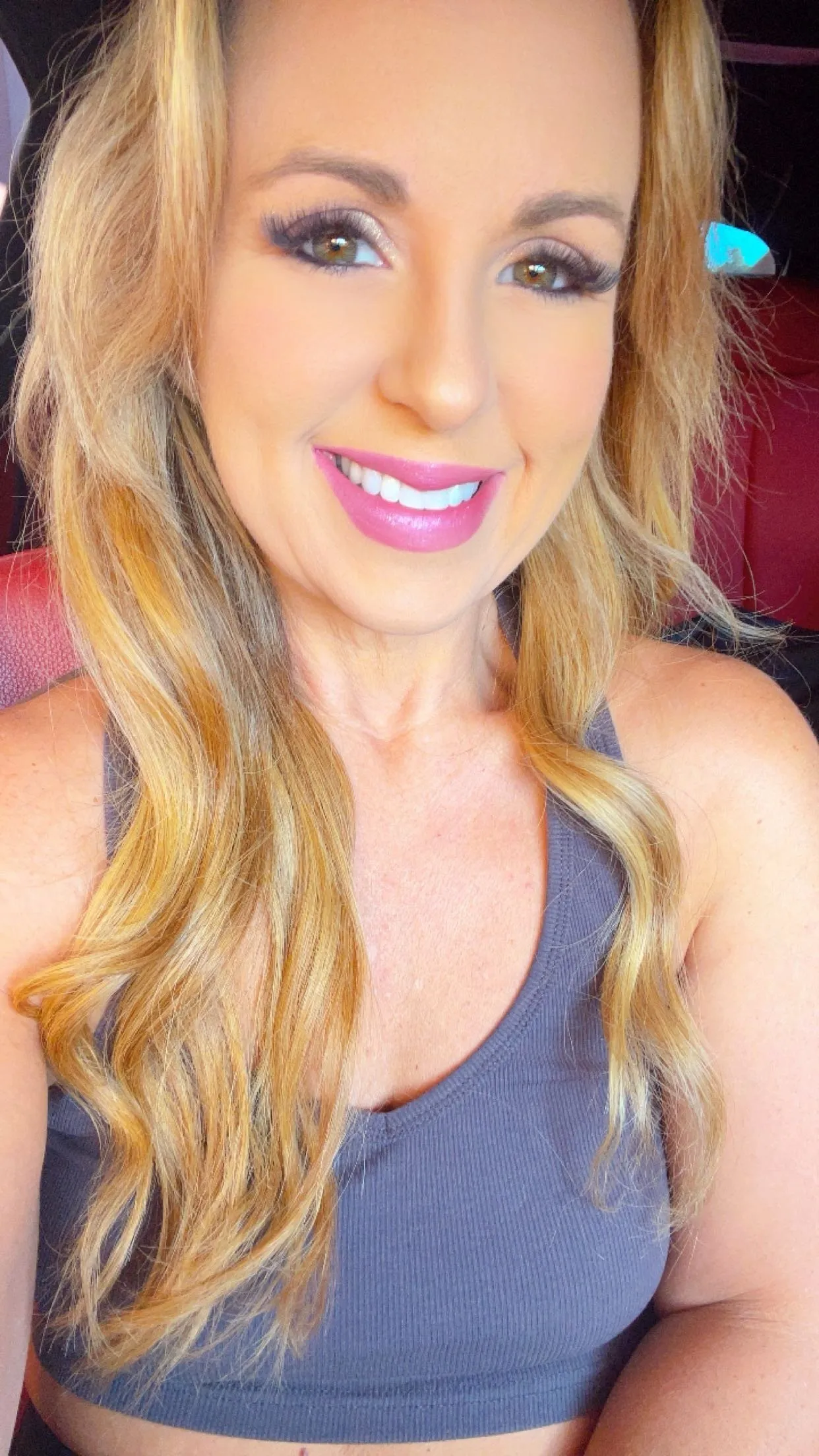 Live sex webcam photo for BootyandBrains #7337182