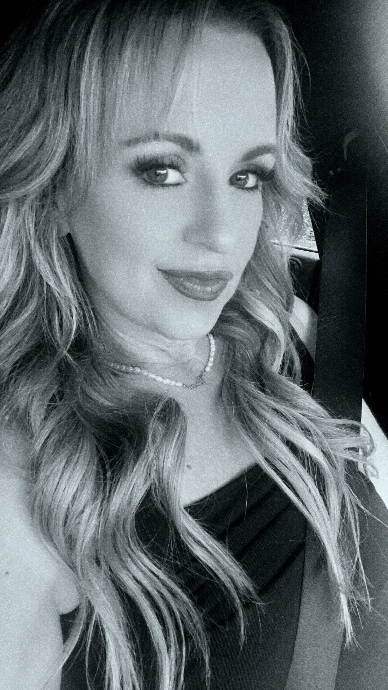 Live sex webcam photo for BootyandBrains #7337179