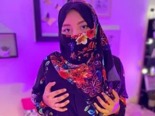 Live sex webcam photo for AishaGhulam #5973453
