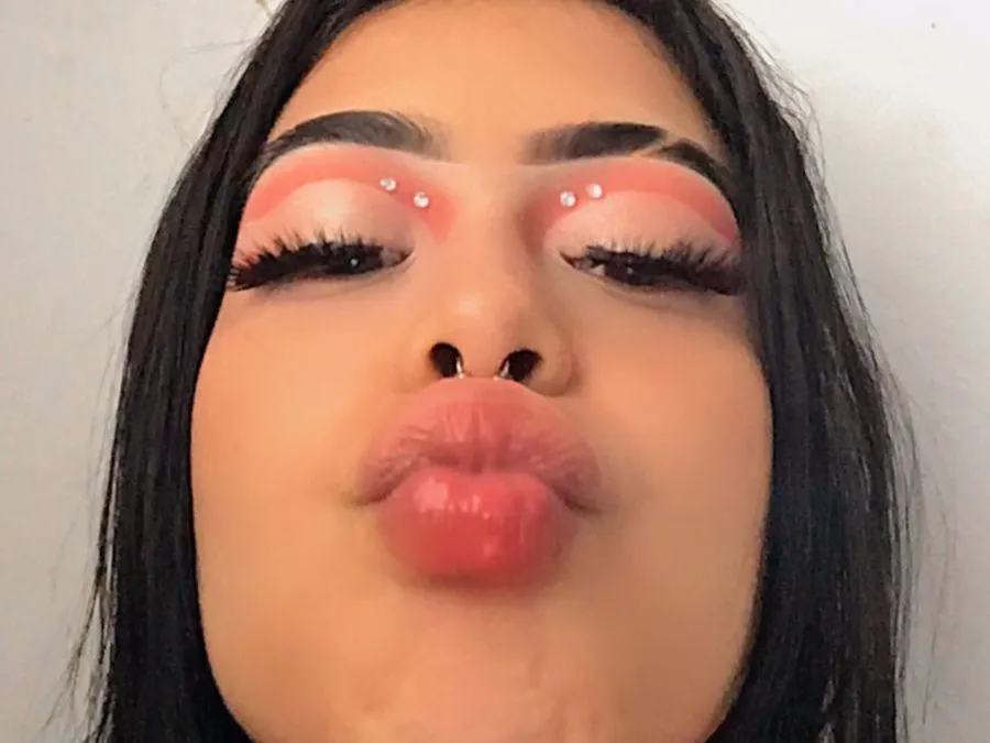 Live sex webcam photo for emmilyhils #5849913