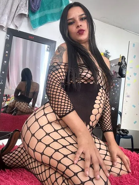 Live sex webcam photo for CamiSeeexy #6038142