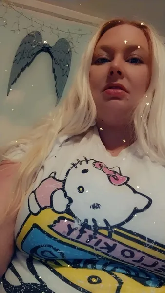 Live sex webcam photo for LaceyVales #6285556