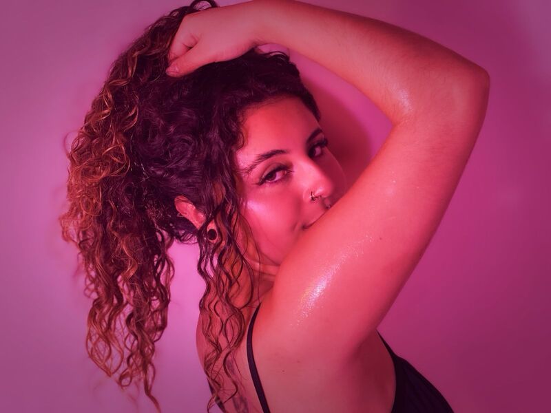 Live sex webcam photo for tiinyloove #6261474