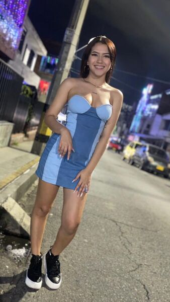 Live sex webcam photo for LunaF041 #6203803