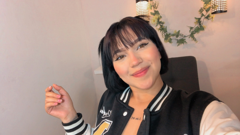 Live sex webcam photo for LunaF041 #6203801