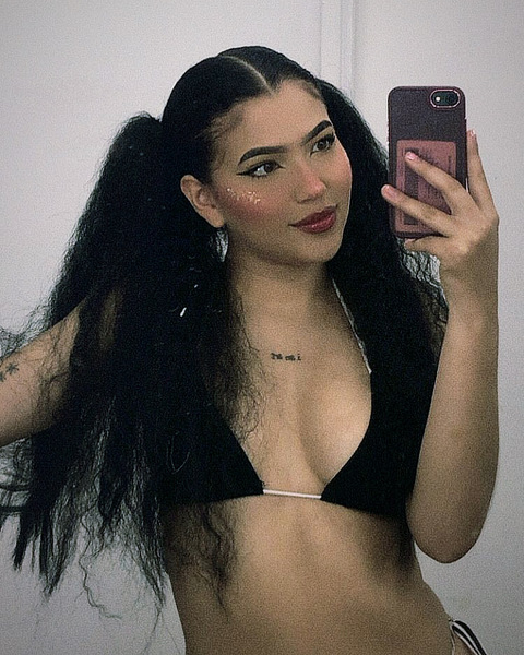 Live sex webcam photo for LunaF041 #6203807