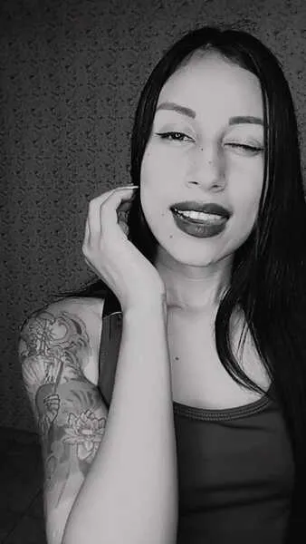 Live sex webcam photo for AlannaThomsons #6211815