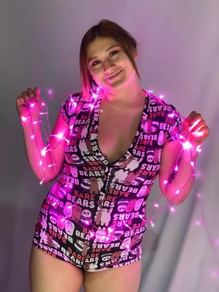 Live sex webcam photo for MiaHarveey #6056161