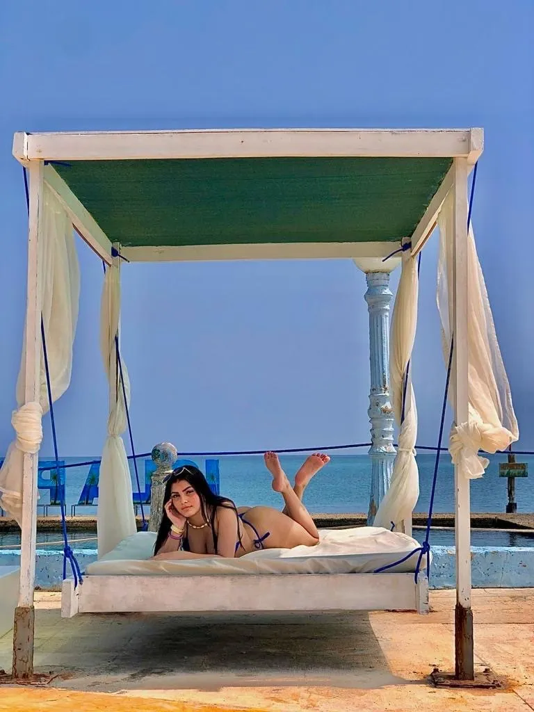 Live sex webcam photo for RachelJames30 #7470291