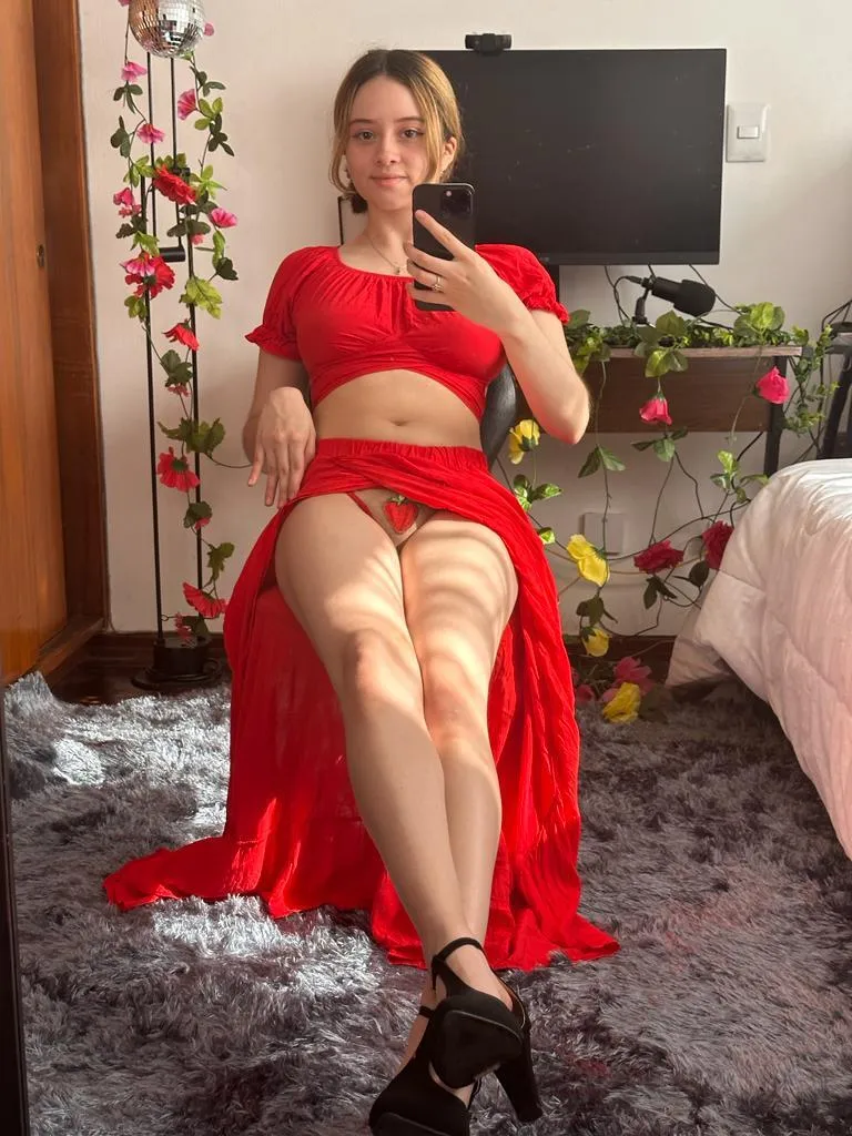 Live sex webcam photo for MollyRusssell #7363504