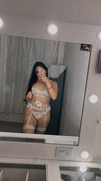 Live sex webcam photo for MegannHiill #6034910