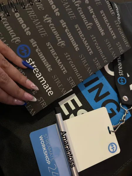 Live sex webcam photo for Amarantoss #7821707