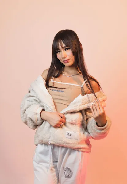 Live sex webcam photo for ValeMillan #6140695