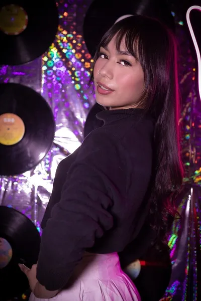 Live sex webcam photo for ValeMillan #6261128