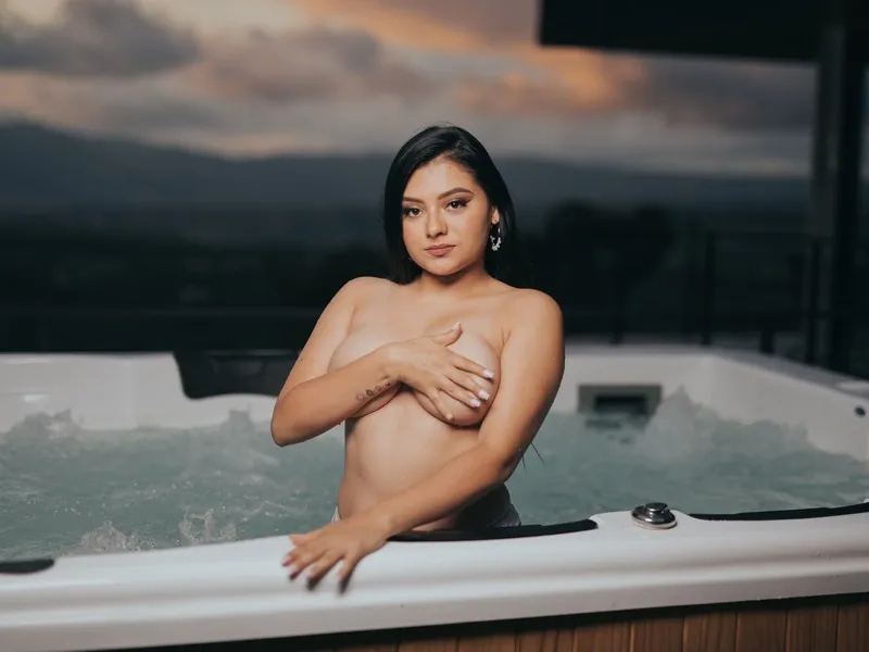 Live sex webcam photo for BelaRouse703 #6068852