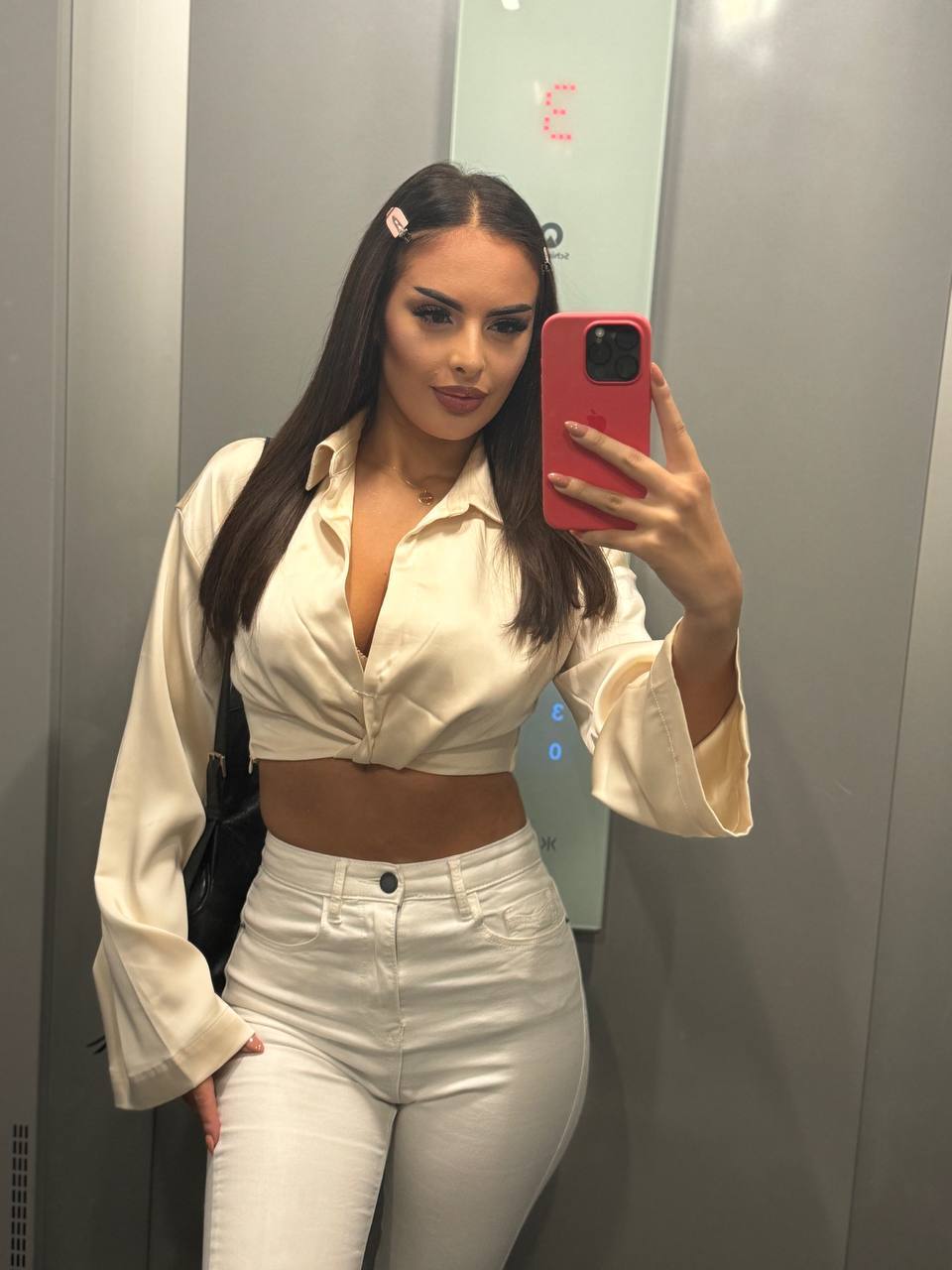 Live sex webcam photo for AlmaLuv #7894557