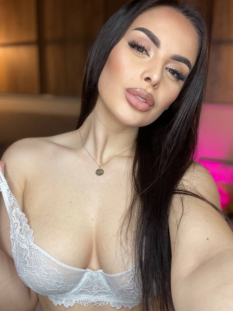 Live sex webcam photo for AlmaLuv #7894269