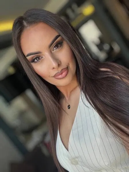 Live sex webcam photo for AlmaLuv #7894793