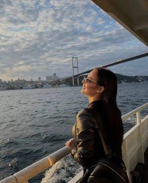 Live sex webcam photo for AlmaLuv #7894795