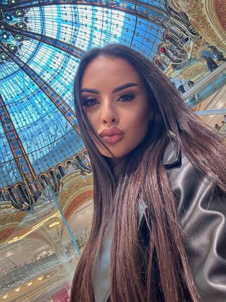 Live sex webcam photo for AlmaLuv #7894751