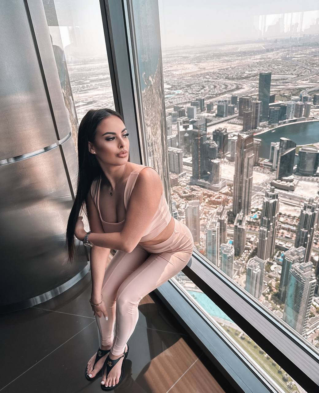 Live sex webcam photo for AlmaLuv #7894286