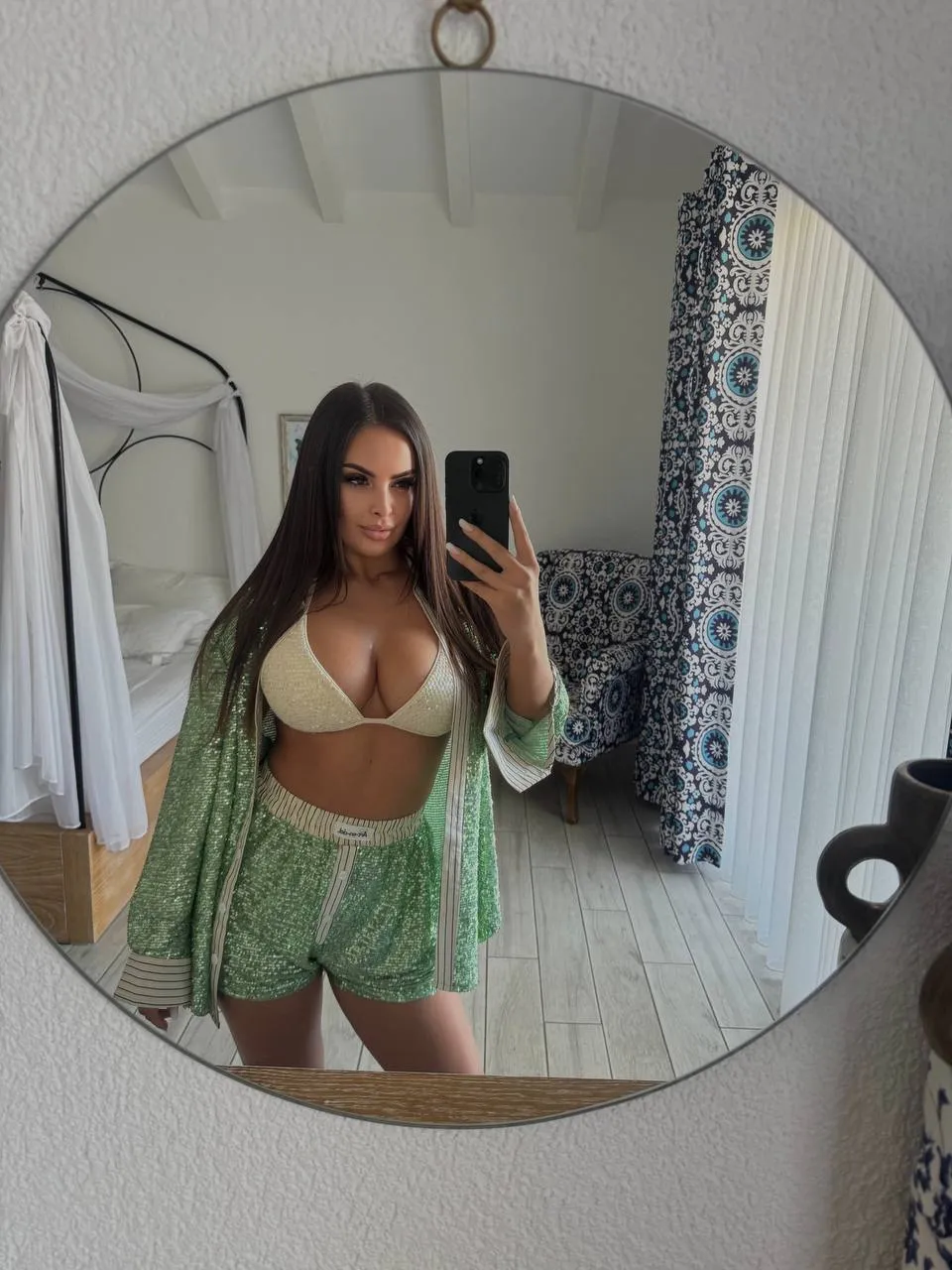 Live sex webcam photo for AlmaLuv #8680400