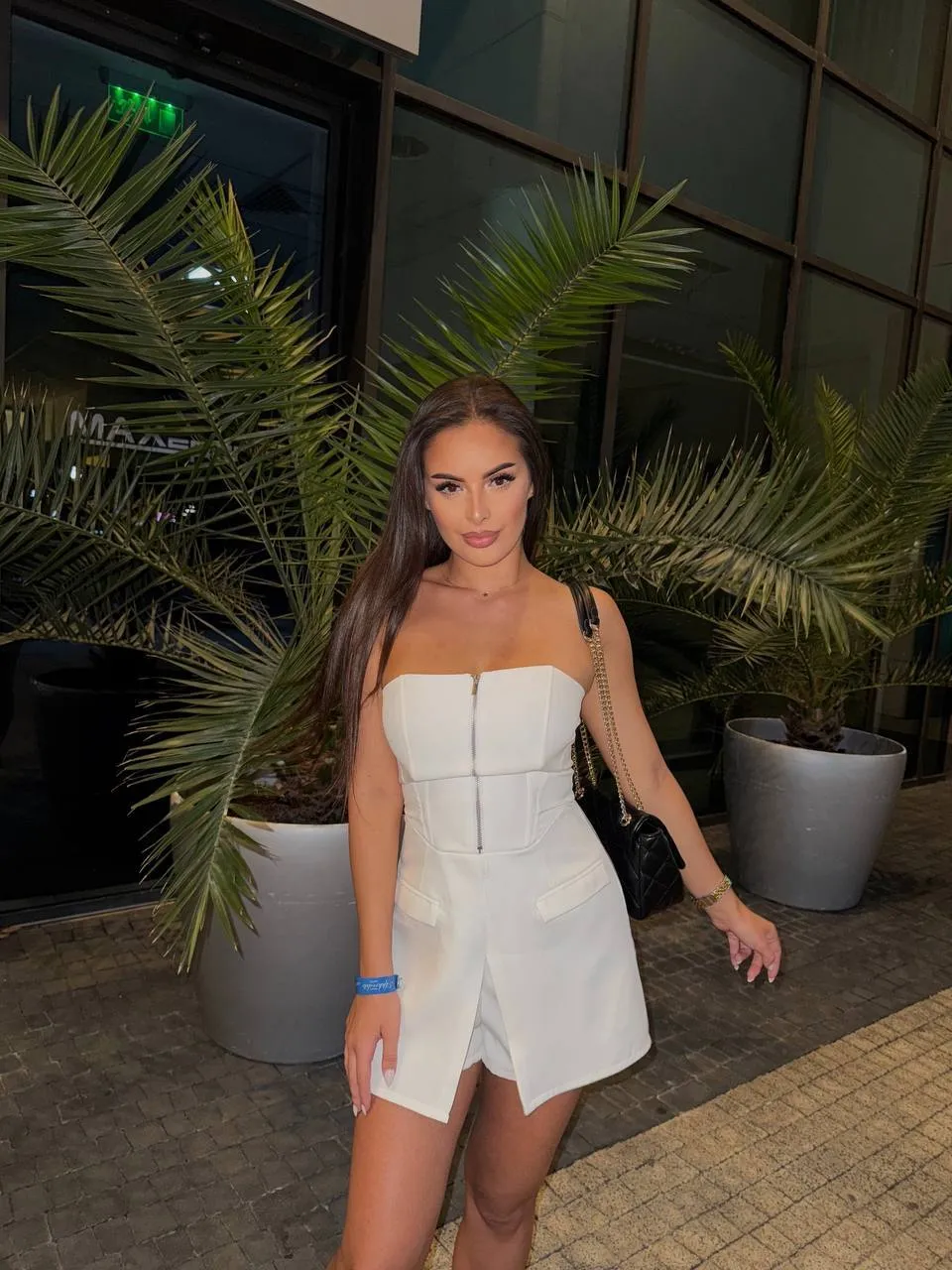 Live sex webcam photo for AlmaLuv #7894843