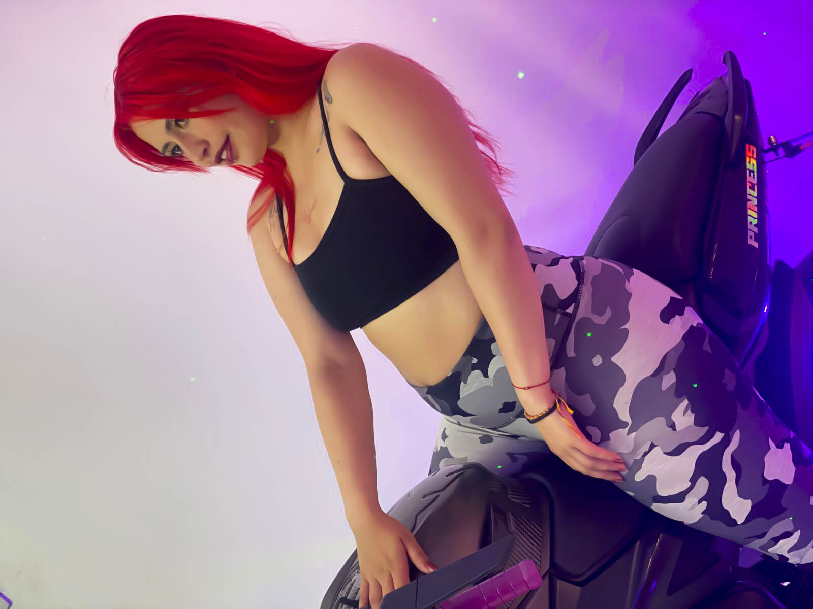 Live sex webcam photo for MelodyKlumm #7460667