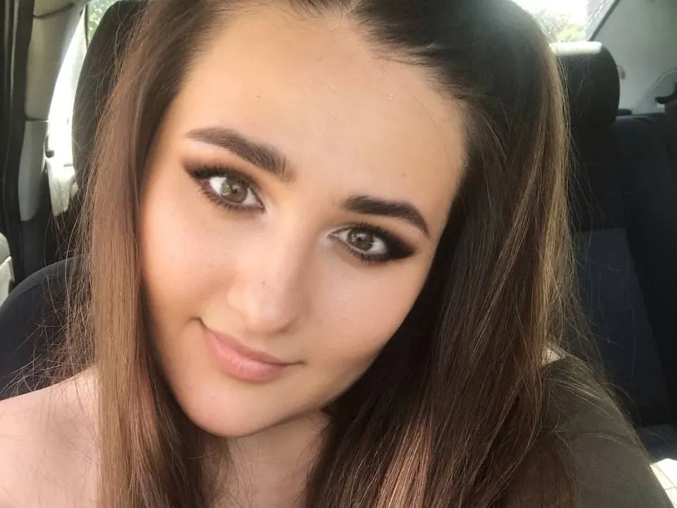 Live sex webcam photo for KerryMel #5930451