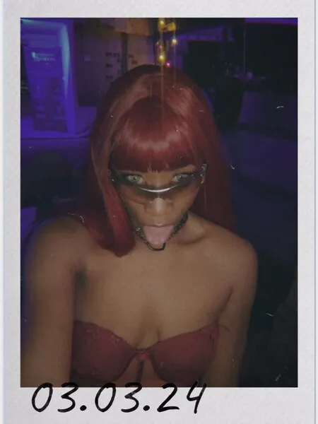 Live sex webcam photo for MalaikaJon #6163522