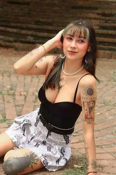 Live sex webcam photo for IvySayerss #6174718