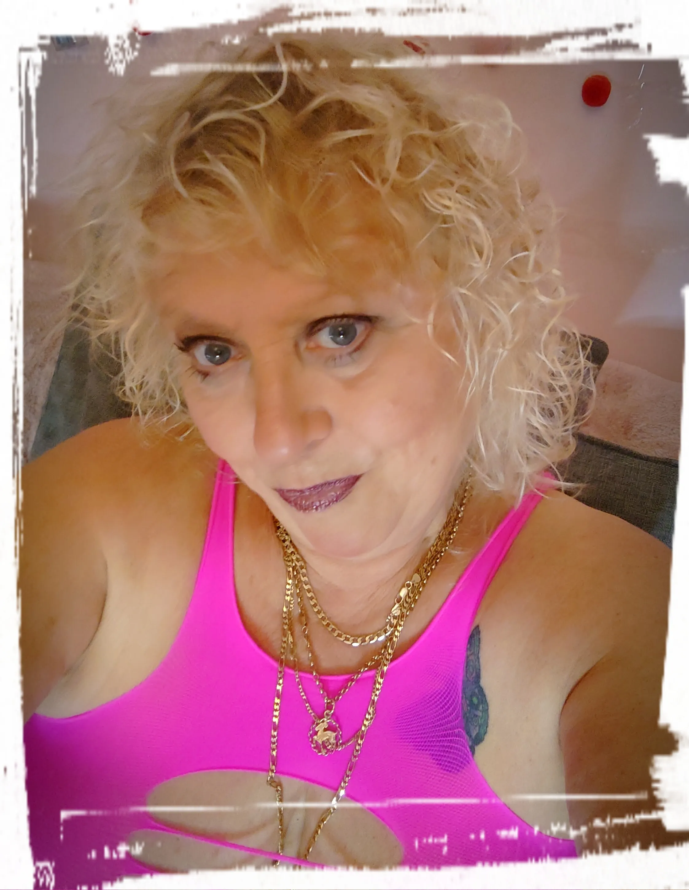 Live sex webcam photo for XoXMandyXoX #7104196