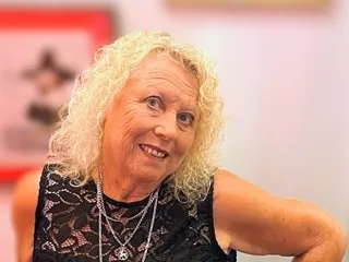 Live sex webcam photo for XoXMandyXoX #8098406