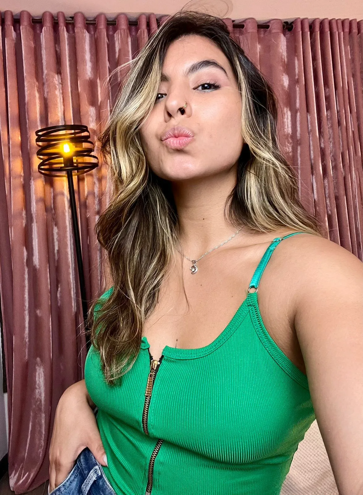 Live sex webcam photo for ShelleyMorell #7862495