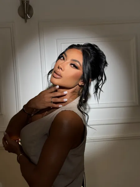 Live sex webcam photo for KalaBekhett #6875077