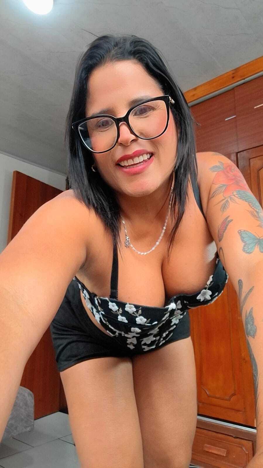 Live sex webcam photo for MajoSoussa #8713820