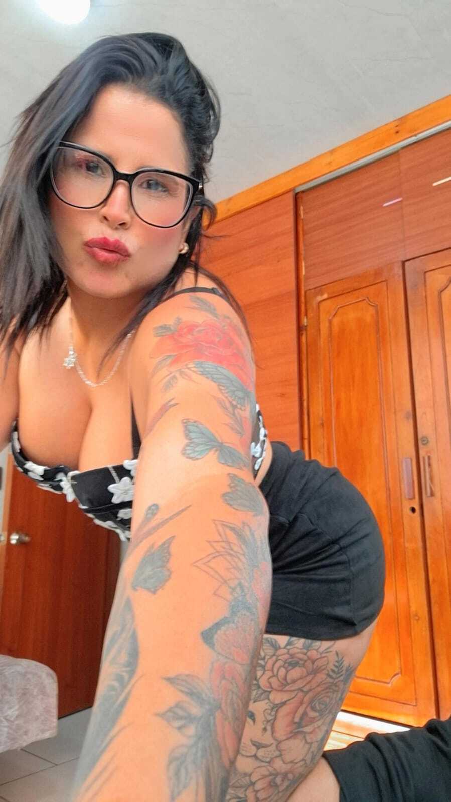 Live sex webcam photo for MajoSoussa #8713822