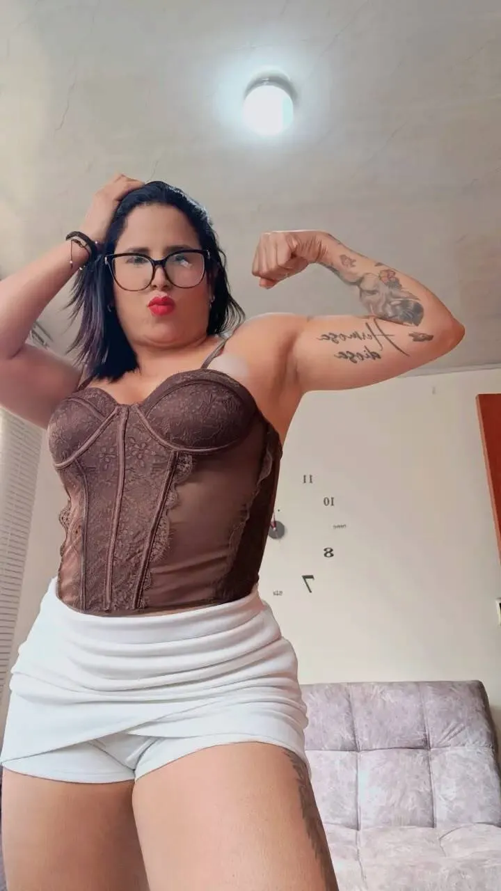 Live sex webcam photo for MajoSoussa #8729597