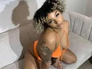 Live sex webcam photo for BonitaBambi #6636803