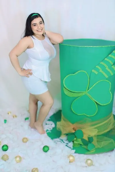 Live sex webcam photo for ElaThorne #6174899