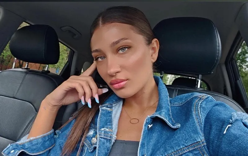 Live sex webcam photo for SerenaBanks #6203841